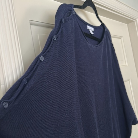 New York & Co Dolman Sweater Navy Blue Button Shoulder Sleeve Size M Fall Winter - Picture 2 of 10